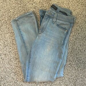Distressed Banana Republic Outlet jeans. Size 25P.
